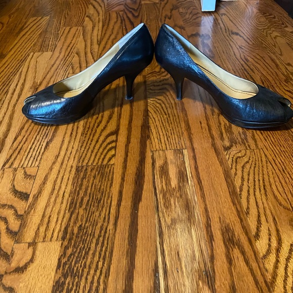 Cute pumps. Genuine leather. Excellent condition - Picture 4 of 7